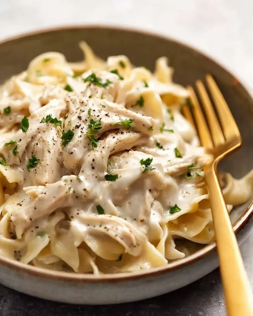 The preparation steps of Chicken and Noodles